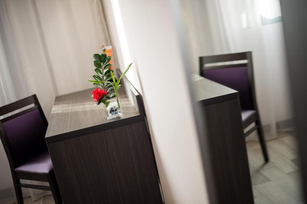 Hotel Eurocentre 3* Toulouse Nord Castelnau-dʼEstrétefonds 객실 사진