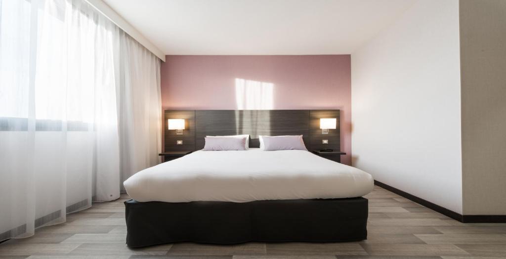 Hotel Eurocentre 3* Toulouse Nord Castelnau-dʼEstrétefonds 객실 사진